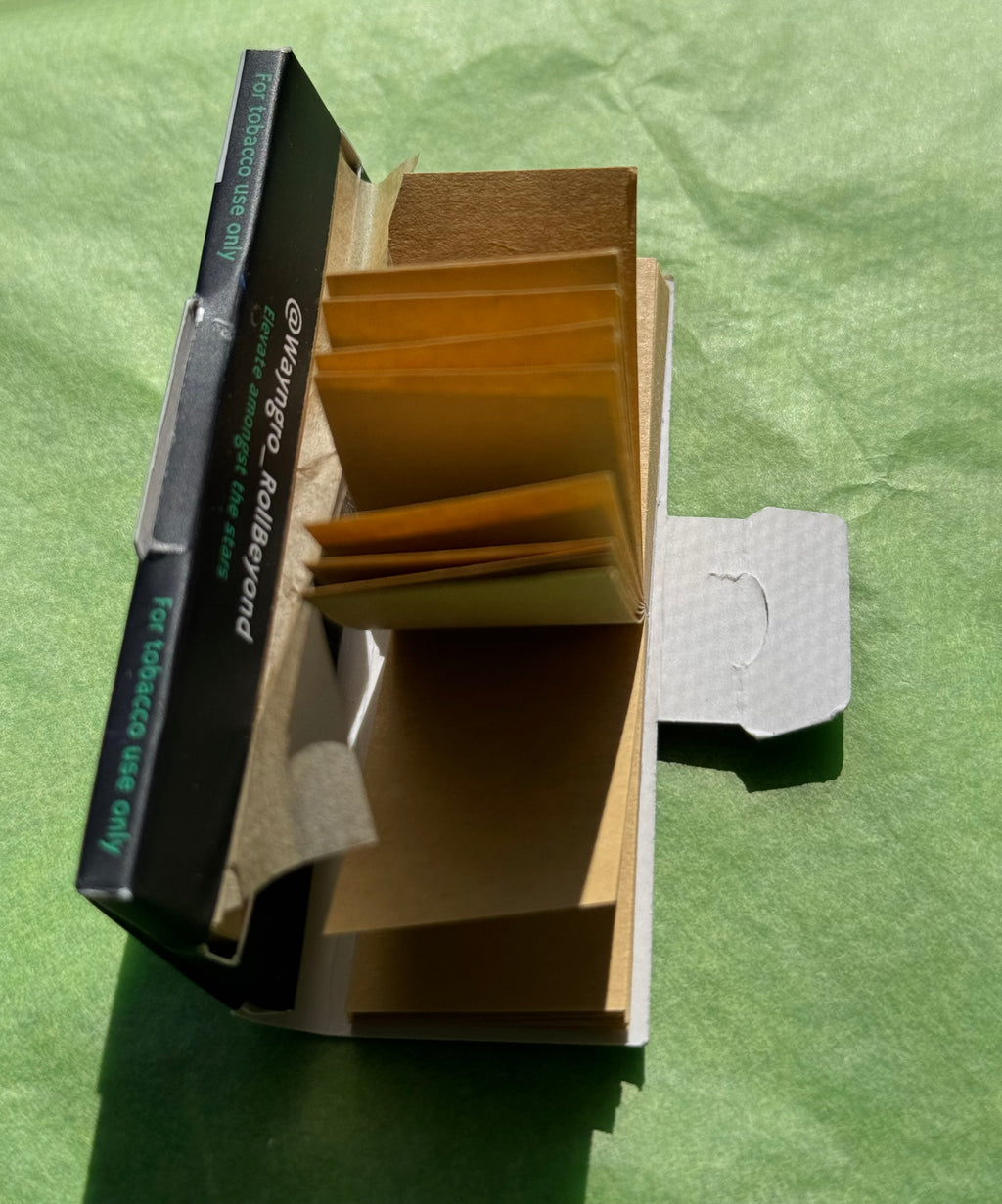 Wayngro 5 pack 1  1/4 papers  + tips